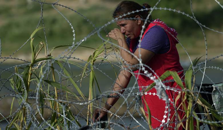 Legacy Media Already At It as Washington Post Reporter Just Happens to Capture Sobbing Immigrant Woman