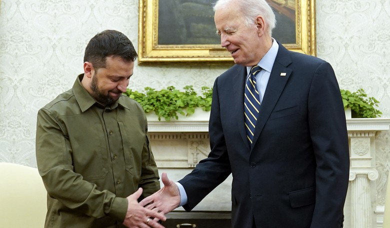 ‘Shameful’: Reps. Bash Biden Fighting Troops’ Raise While Funding Ukraine