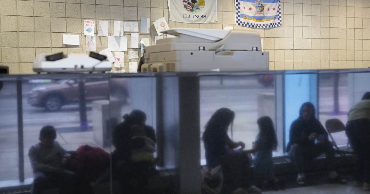 Chicago Admits They Can't Take in Anymore Illegal Immigrants