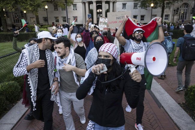 Pro-Hamas Protests Rage Into the Night at Columbia University – RedState