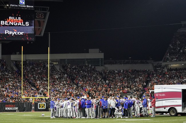 How ESPN Covered Damar Hamlin's Scary Medical Emergency Deserves Praise - Vimarsana News