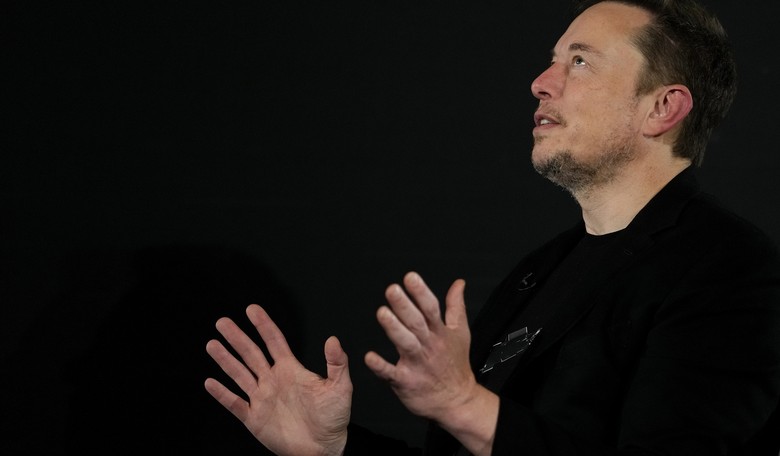 Elon Musk's Responds to Advertisers Boycotting Twitter With Three Simple Words