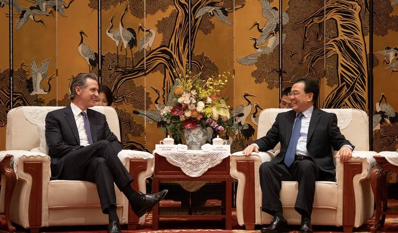 Taxpayer-Backed Diplomas Issued in China With No Authority, Audit Finds