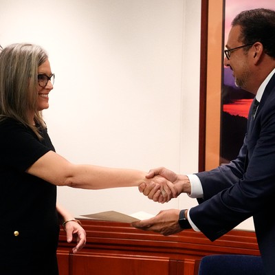 Cartel Lawyer in Charge of Arizona’s Elections Wants to Remain in Power