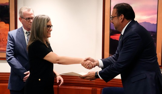 Cartel Lawyer in Charge of Arizona’s Elections Wants to Remain in Power