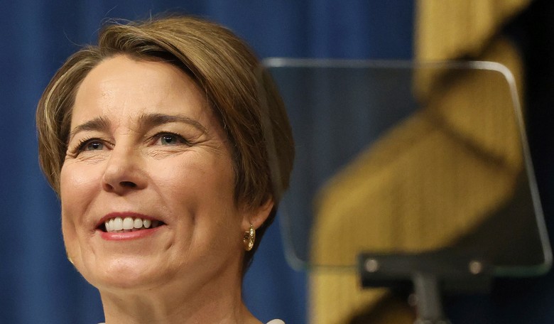 Why Massachusetts' Governor Just Whiffed on Her Redistricting Threat