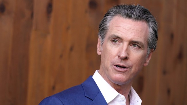 Here's What Gavin Newsom Was Tweeting About on Memorial Day