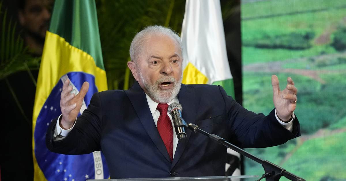 All Brazil Flags Bolsonaro, Brazil's Superior Electoral Court Throw 'Not So Fast' Flag ...