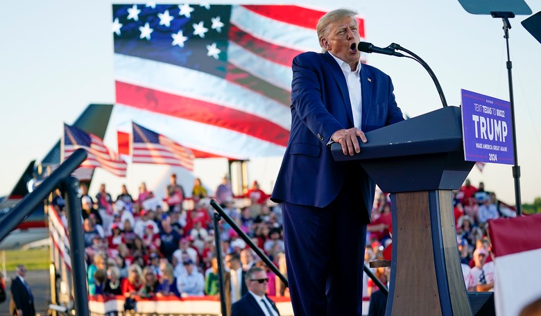 Massive Crowds Line Up For Hours To See Trump