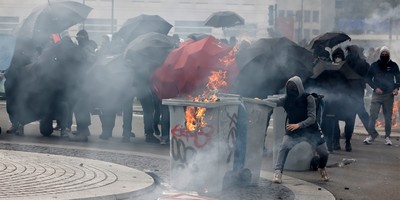 Hot Takes: Internet Rips CBS News for the Worst Tweet on French Riots Since 'Mostly Peaceful'
