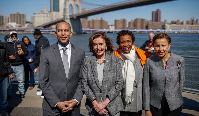 The Democratic Party Is a Movement in Search of a Leader