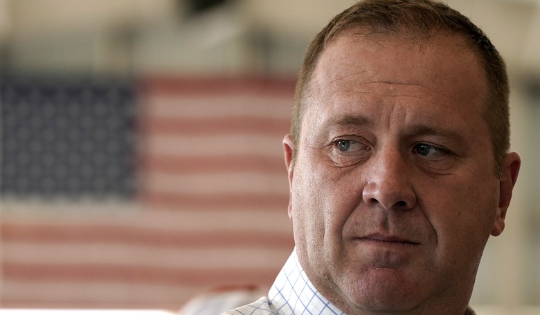 Sen. Eric Schmitt Declares War on Birthright Citizenship After 'Disastrous' Supreme Court Decision