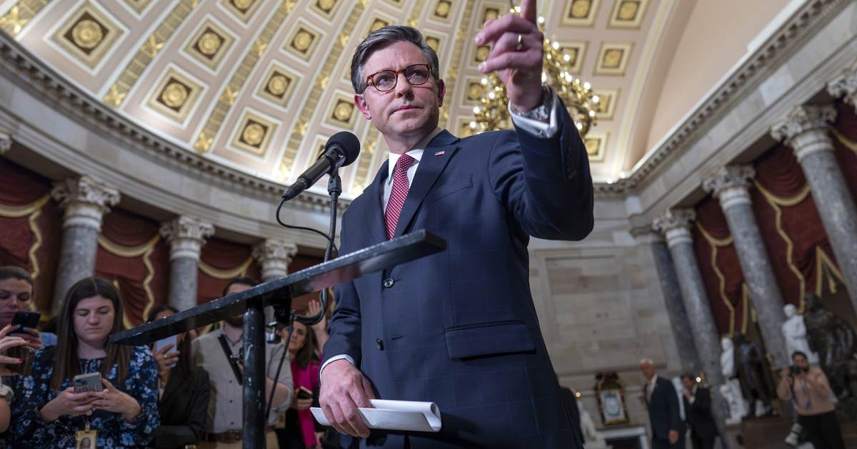 Democrats Promise to Keep Mike Johnson’s Job Alive After Ukraine Aid Package Passed 