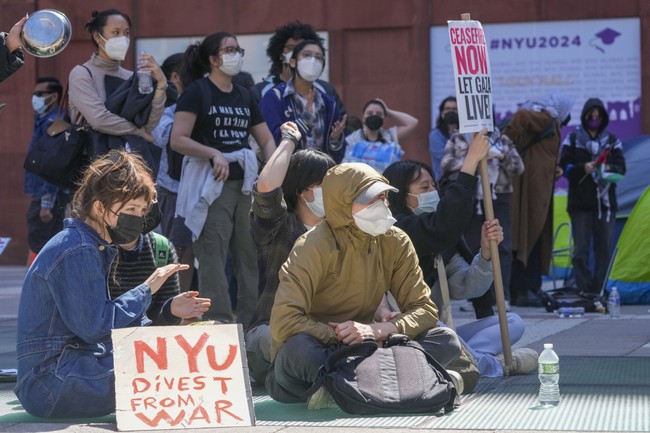 Chaotic Scene As NYPD Descends Upon NYU in Riot Gear, Arrests Dozens of Pro-Hamas Extremists