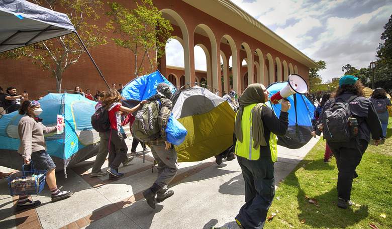 How a Black Man Reacted When a White Pro-Hamas Supporter Told Him He Couldn't Walk Around UCLA