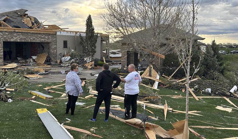 Video: Incredible Tornadoes Wreak Havoc Across the Heartland