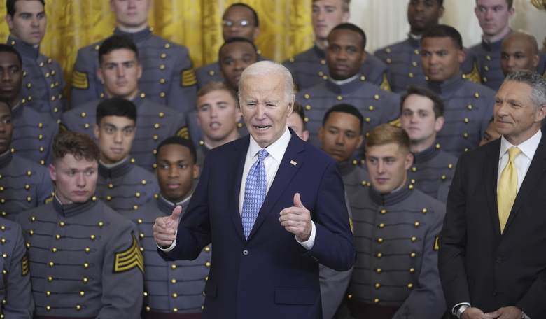 Biden Shows Even Reading Is a Problem Now, As He Loses to the Teleprompter at Black Knights Event
