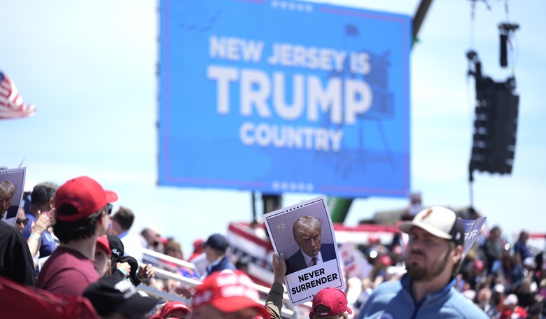 Trump Tells 100K Supporters on Wildwood Beach: ‘We Will Win New Jersey’