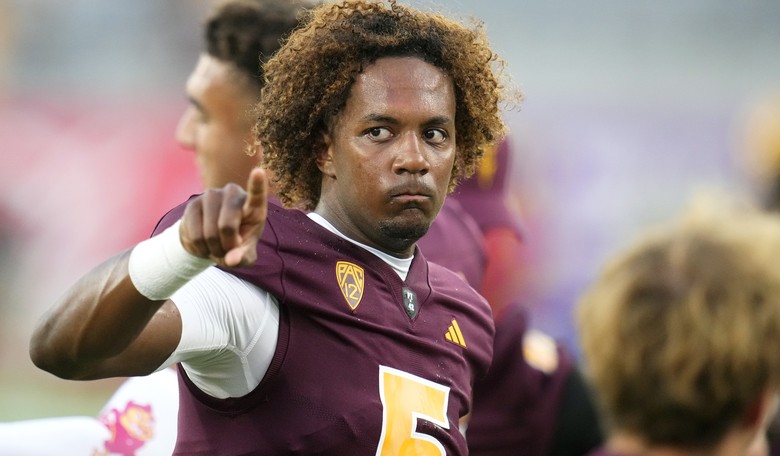 College QB Sues the School He First Committed to Over an NIL Deal That Fell Apart