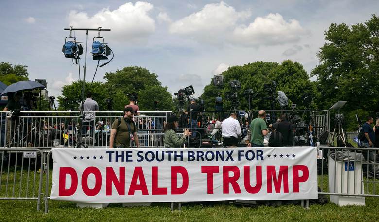 The Polls Don't Lie: Thousands of People Show Up to Trump Rally In Deep-Blue State 