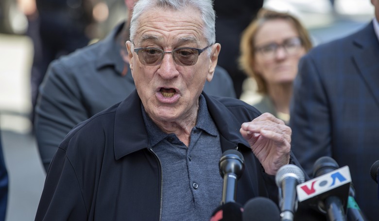 De Niro Finds Out There Are Consequences for Losing His Mind Outside the Trump Trial 