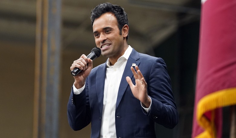 Vivek Ramaswamy Suspends Campaign, Endorses Trump