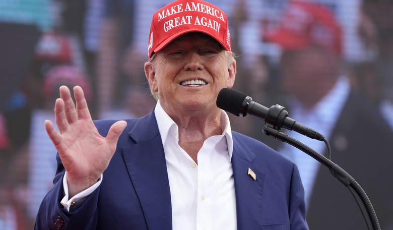 KJP Previews Trump's Meeting With Biden at the White House 
