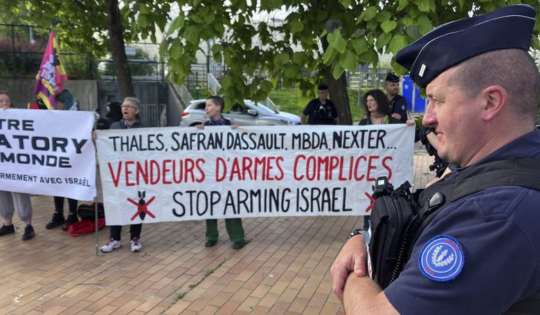 Apology Not Accepted - Within Hours of Being Blasted Online, France Overturns Israeli Ban at Defense Show