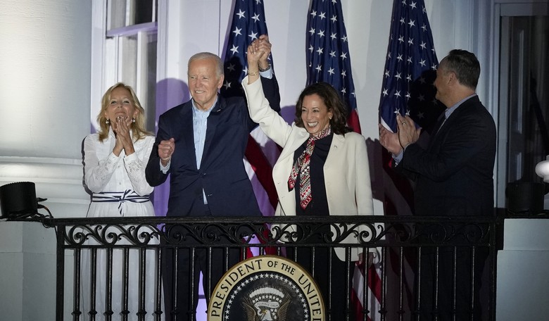 Democrat Junkies Beg at a Record Pace