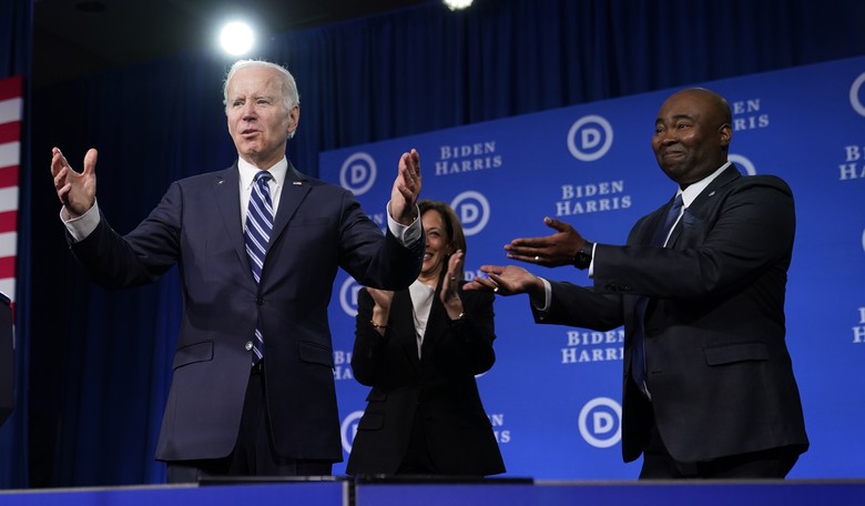 Here's What Chicago Black Voters Had to Say About the Dems During Their Convention