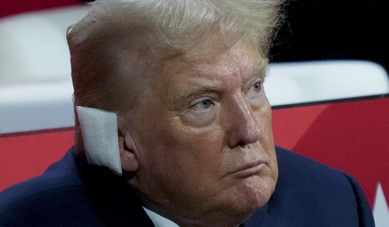 BREAKING: Manhunt Underway for Potential Trump Assassin in Arizona