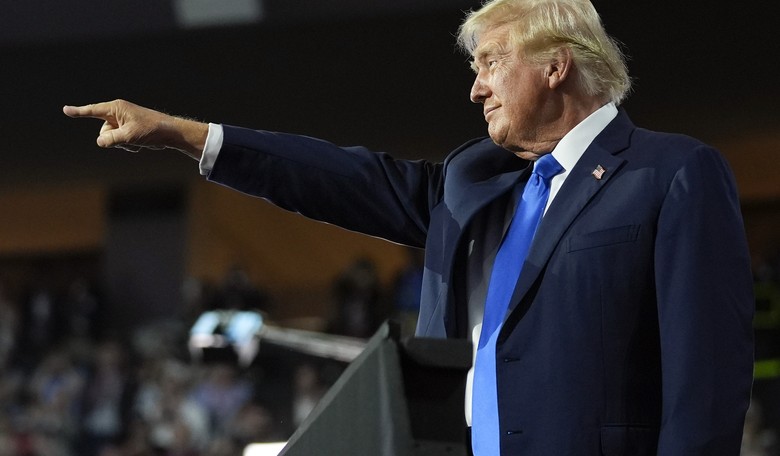 Donald Trump, From Politician to War Leader