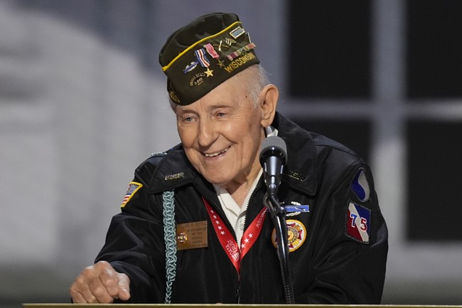98-Year-Old Nazi Fighter and WWII Veteran William Pekrul Brings the House Down at the RNC