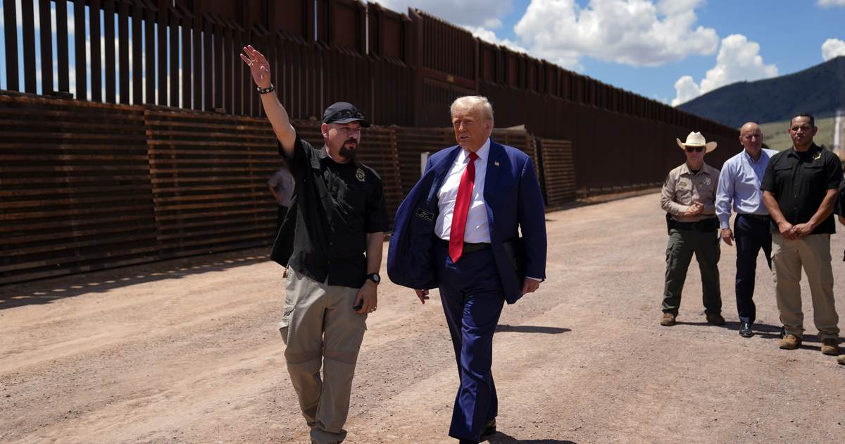 Trump Announces 'Most Secure Border in History' As Arrests Hit Record Low in July