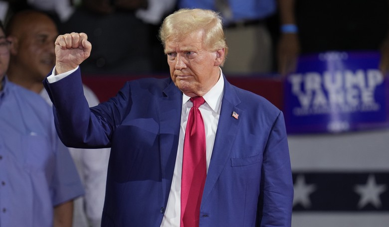 Trump Heads to Southern Disaster Zone While Biden Refuses Additional Help