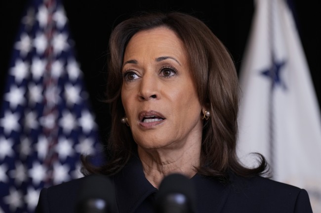 'Let's Be Crystal Clear, It's Not Us, It's You' - Brutal MAHA Alliance Ad Details Kamala's Man Problem 