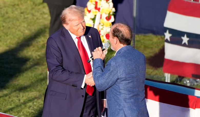 Democrats Downplay Trump's Assassination Attempts by Inventing Obama Plots with Rednecks and Entrapment