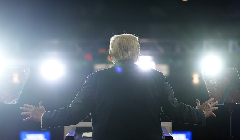 Among Donald Trump's Strengths: Keeping Violent Aggressors in Check 