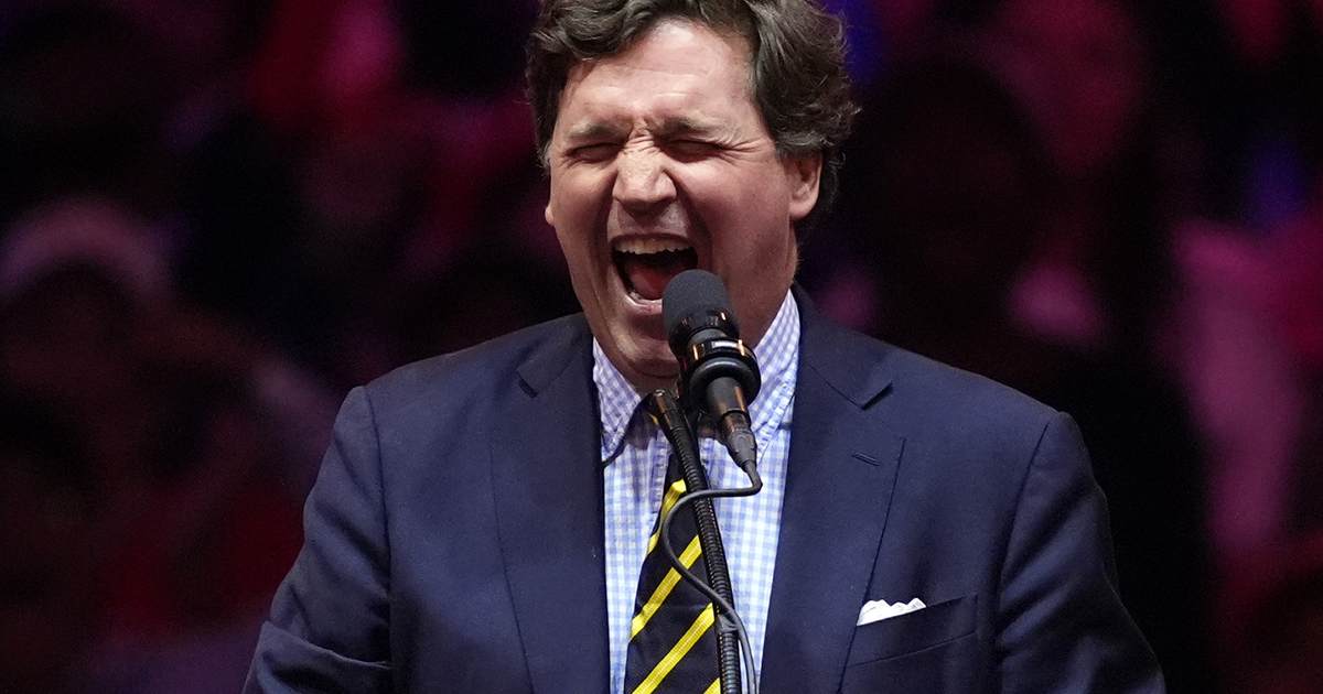 Tucker Carlson Claims He Was Detained and Interrogated in Israel, but That's Not the Whole Story