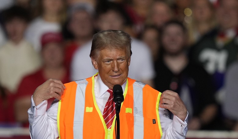 The Reason Why Trump Chose to Wear an Orange Vest to His Wisconsin Rally Will Make You Laugh Out Loud