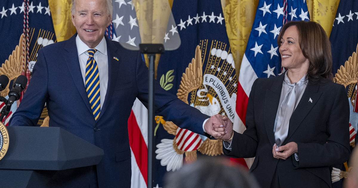 NYT Columnist Argues Why Dems Need to Strategically Think About a Biden Replacement That Isn't Harris