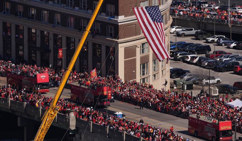 WATCH: Brave Chiefs Fans Tackle Suspected Parade Shooter in Wild Video, Hold Him Till Cops Arrive