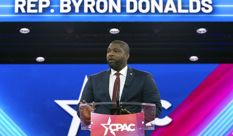 FINISH HIM: Byron Donalds Claps Back HARD on Hakeem Jeffries Over Jim Crow Comments