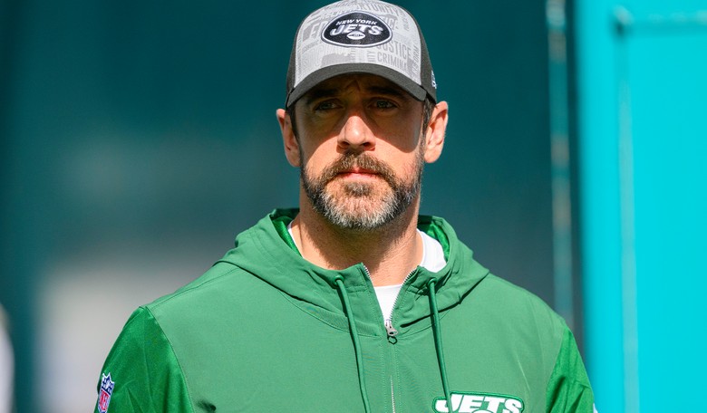 Aaron Rodgers Responds to CNN's Sandy Hook Truther Smear on Twitter