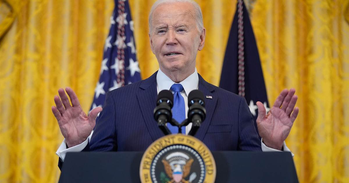USA Today Wants You to Believe Joe Biden 'Clamped' Down on the Illegal Immigration 