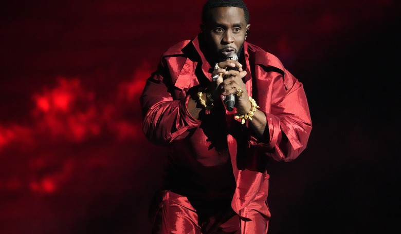 Law Enforcement Sources: Federal Probe Into Sean 'Diddy' Combs May Revisit 1999 Nightclub Shooting 