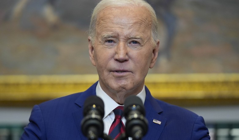 Biden Does a Reversal on Defeating Hamas