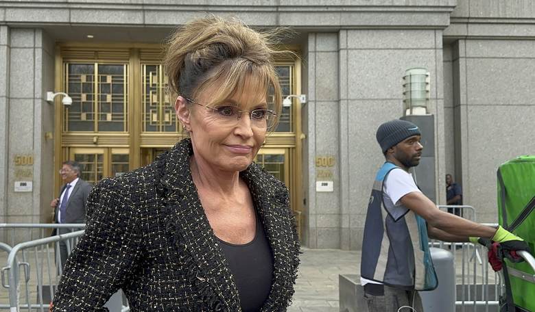 Ex-NYT Editor Tearfully Said 'He Blew It' Over This Op-Ed Attacking Sarah Palin