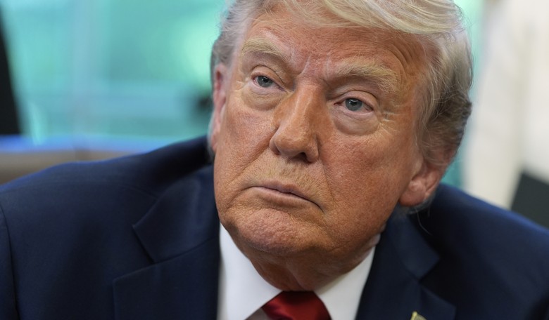 Trump Warns Iran: Make a Deal or 'I’ll Lead the Pack' Into War