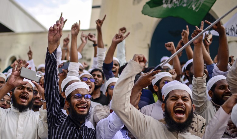 'Allahu Akbar!' UK Terrorism Police Investigate Stabbings at London School by... 13-Year-Old Boy
